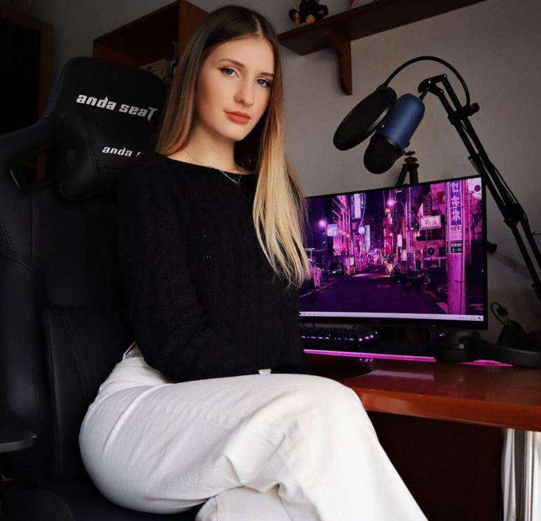 AndaSeat’s Kaiser 2 Gaming Chair